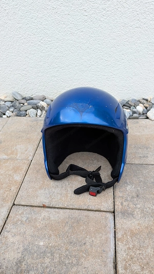 Kinderskihelm 55 cm zu verschenken Bild 2
