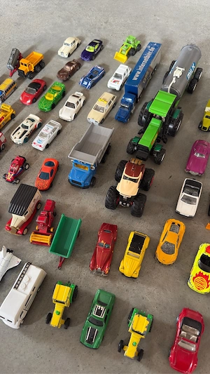 Spielzeugauto Sammlung: Siku, Hot Wheels ect. ...