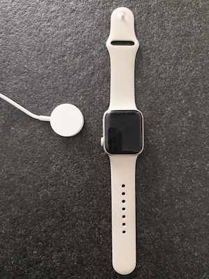 Apple Watch SE (2. Generation) Bild 2