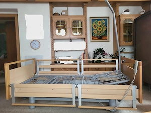 Malsch AYLEEN 200 elektrisches Pflegebett   Krankenbett (3 Jahre alt) Bild 3