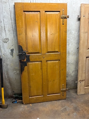 Alte Holztüren Bild 3