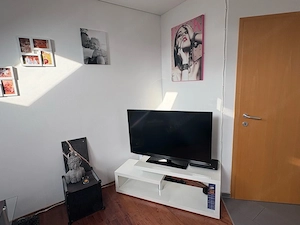 Schöne 2.5 Zimmer Wohnung mit Terrasse  Bild 3