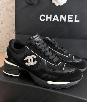 Chanel sneaker Schwarz mit Box und Zubehör Bild 2