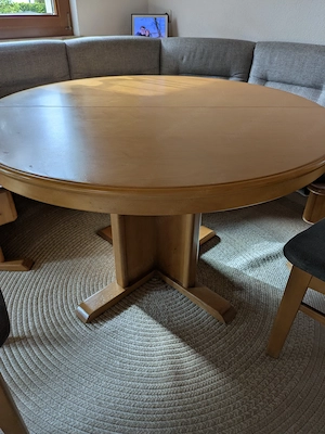 Eckbank mit ausziehbaren Tisch in Erle mit 2 Stühlen gebraucht  Bild 3