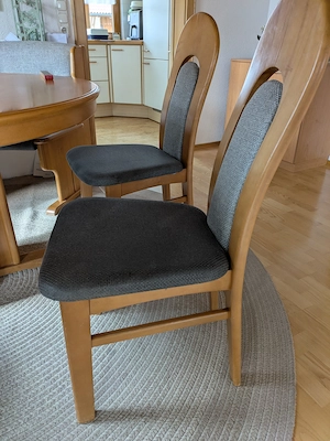 Eckbank mit ausziehbaren Tisch in Erle mit 2 Stühlen gebraucht  Bild 6