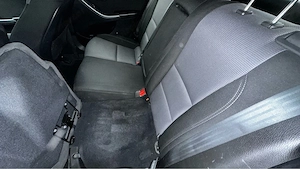 Hyundai i30 1.6 CRDi Top Zustand - Keyless - Pickerl 04 2027 (+4M) - 8-fach bereift in Frastanz Bild 8