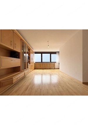 zentrale 2,5-Zimmerwohnung im schönen Oberland Bild 2