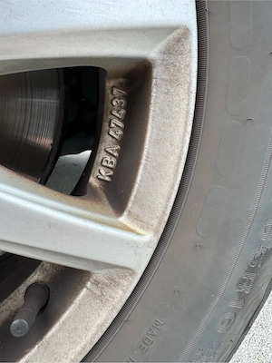 16 Zoll VW Tiguan Alufelgen Winterreifen Bild 2
