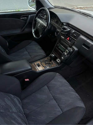 Mercedes270 CDI Bild 7