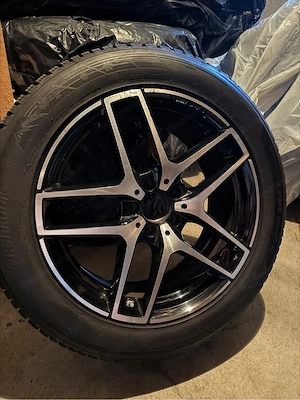 Mercedes Amg Felgen mit Winterreifen Bild 2