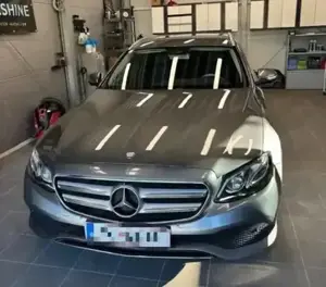 Mercedes-Benz E 220 d   132.000 km   Sehr Gepflegt Bild 2