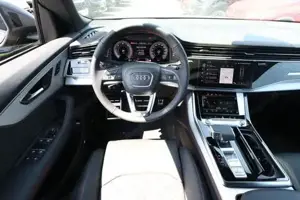 Audi Q8 S line 2xS AssistenzP+ 22Z Laser Pano BO PrivG... Bild 7
