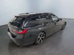 BMW  180 kW (245 PS), Tip-/Steptronic, Allrad Bild 7