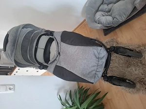 Kinderwagen mit Babywanne zu Verkaufen Bild 4