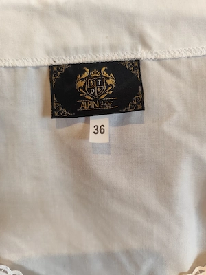 Dirndlbluse  Bild 2