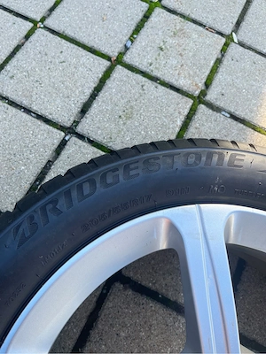 Felgen + Reifen (4 Stück) Bild 2