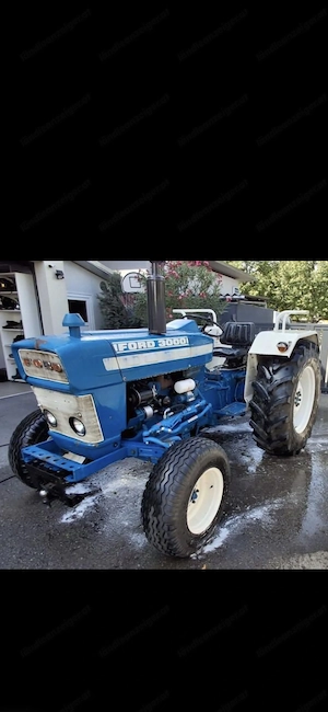 Traktor Ford Dexta 3000 Bild 2