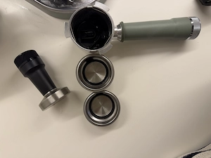 DeLonghi Dedica Duo Espressomaschine - Grün Bild 3