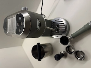 DeLonghi Dedica Duo Espressomaschine - Grün Bild 2