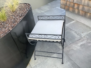 Schmiedeeiserner Hocker Bild 4