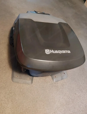 Husqvarna Automower 320 Mähroboter Bild 5