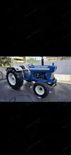 Traktor Ford Dexta 3000