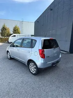 Mitsubishi Colt Bild 3