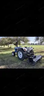 Traktor Ford Dexta 3000 Bild 4