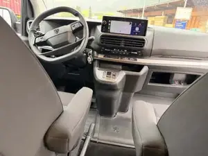 Peugeot Traveller Bild 12