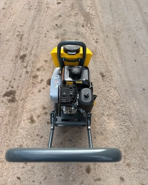 Wacker Neuson BPS 1030 Vibrationsplatte Bild 4