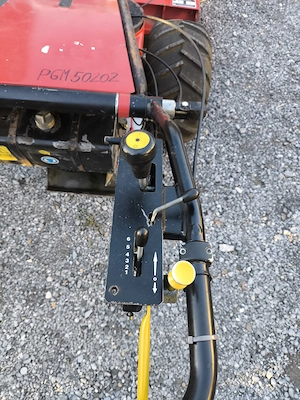 Gebr. AEBI Hydrocut HC 55 mit 16 PS B&S Motor zusammen mit Schlegelmulcher, Baujahr 2000 abzugeben   Bild 5