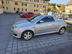 Opel Tigra TwinTop | Bj. 2005 | 90 PS   66 kW | 122.500 km  Technisch 1a Zustand  Bild 3