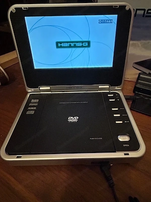 Hanns-g Tragbarer DVD-Player. Bild 2