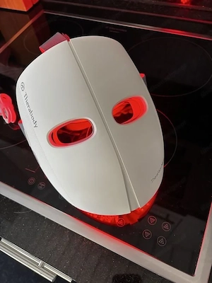  Therabody TheraFace Mask LED-Maskine guter Zustand Bild 3