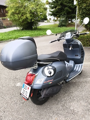 Vespa GTV 300 Sei Giorni Bild 2