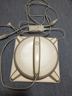 Fensterreinigungsroboter ECOVACS Winbot Bild 2