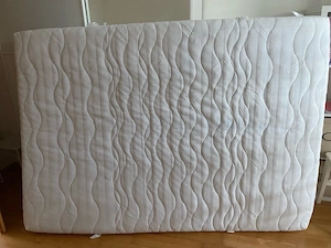Matratze 140x200 cm, gebraucht, zu verschenken