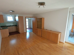 Helle 2-Zimmer-Wohnung mit großer Loggia, Bergblick & Tiefgarage in Nüziders Bild 2