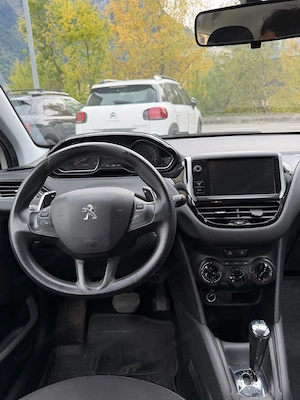 Peugeot 208 Active 1.4 e-HDi 68 FAP ASG 5  Erstbesitz Neu Vorgeführt  Bild 7
