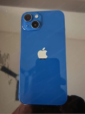 iPhone 13 in Neuzustand Bild 2