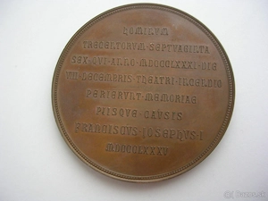AE-Medaille 1885 Franz Joseph I. - Wiederaufbau des abgebrannten Theaters in Wien Bild 2