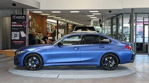 BMW 320d xDrive M-Paket Connected Professional  Aut. *Head-upl*360*Carplay*  Bild 4