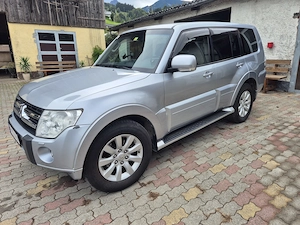 Mitsubishi pajero Bild 2