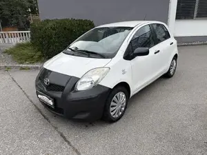 Toyota Yaris Bild 2