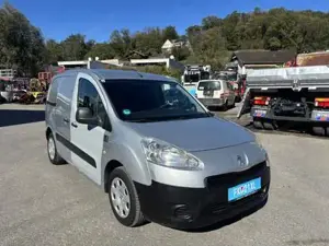 Peugeot Partner Kombi Bild 4