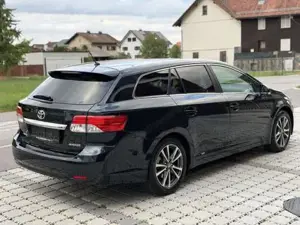 Toyota Avensis Bild 4