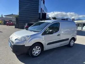 Peugeot Partner Kombi Bild 2