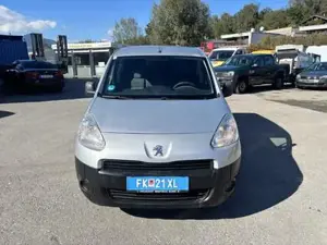 Peugeot Partner Kombi Bild 3
