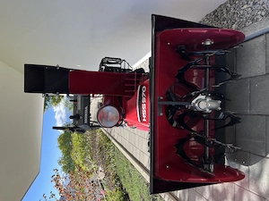 Schneefräse HONDA HSS 970 mit Raupenantrieb