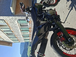 Verkaufe Husqvarna 701 Supermoto  Bild 5